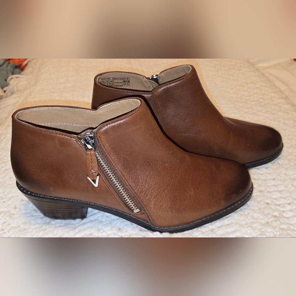 Vionic Jolene Ankle Boot, Brown Leather, EUC, womens size 8.5